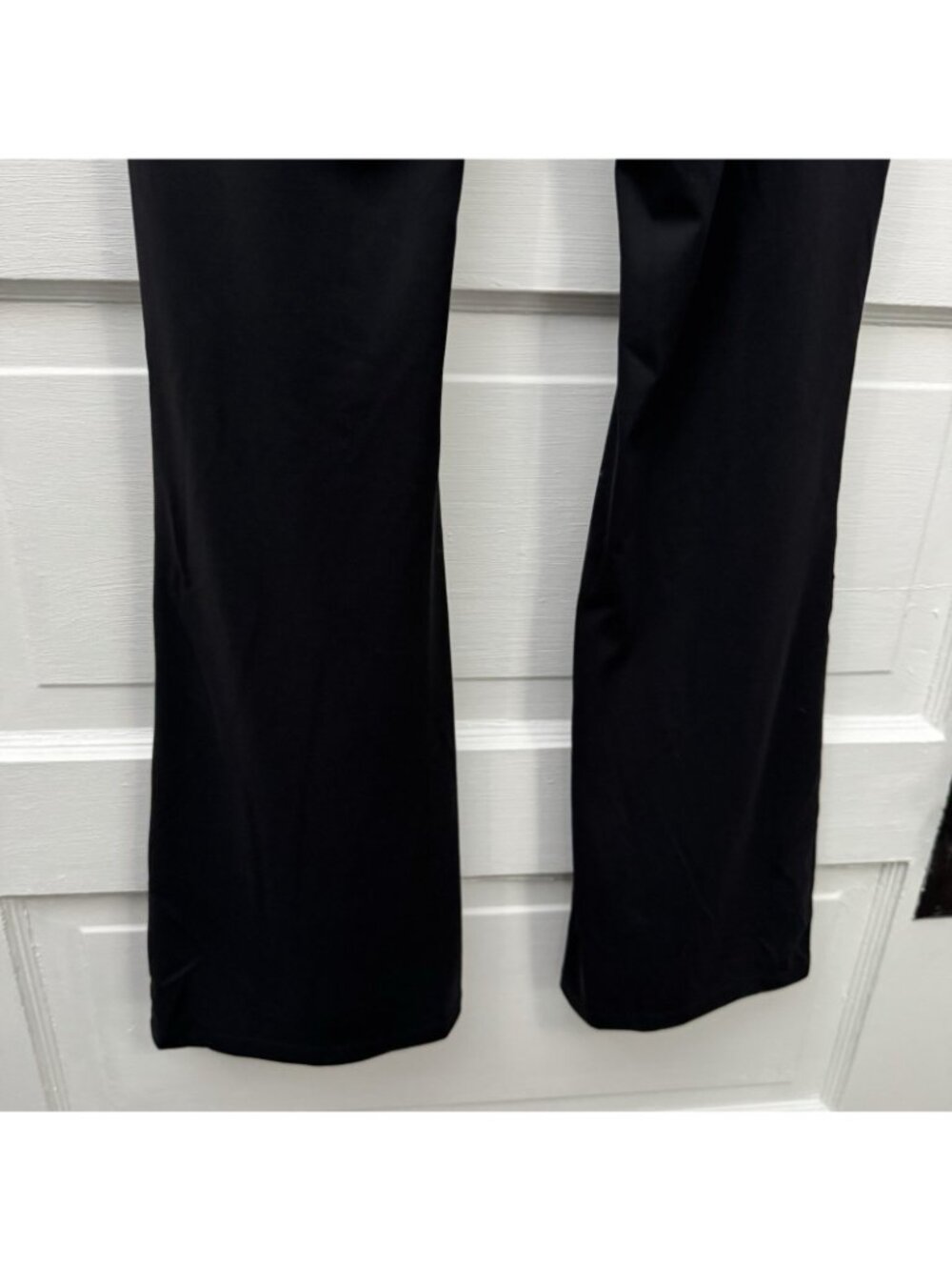 NWT Halara UltraSculpt Flare Leggings XS Petite Black High Rise Pockets - Picture 7 of 14